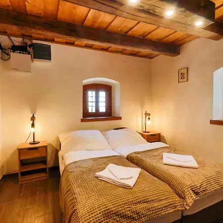Sauna & Jakuzzi Kisleshegy Vendeghaz Dorgicse