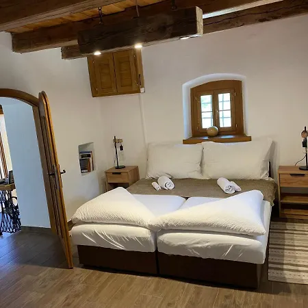 Kisleshegy Vendeghaz