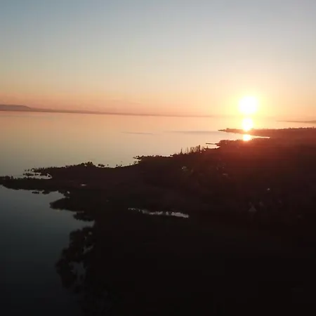 Kisleshegy Vendeghaz Вилла