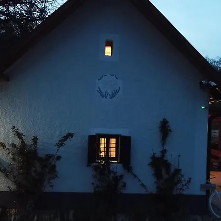 Kisleshegy Vendeghaz