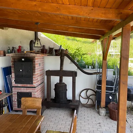 Sauna & Jakuzzi Kisleshegy Vendeghaz