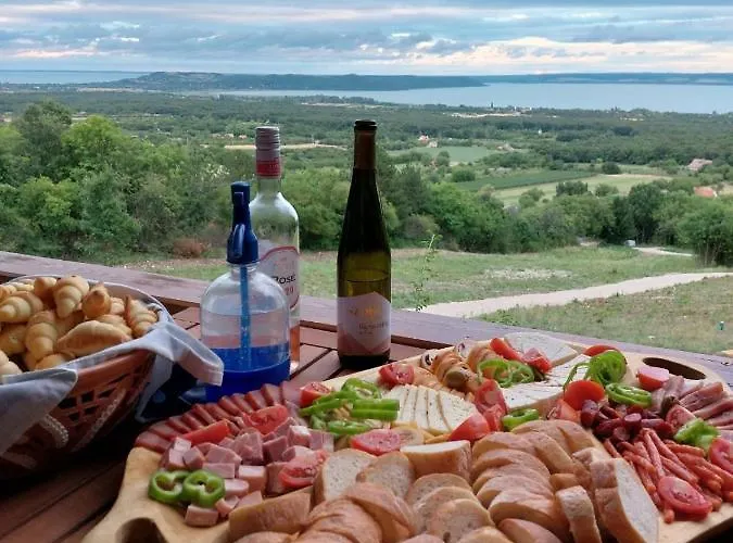 Kisleshegy Vendeghaz Willa