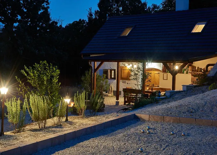 Kisleshegy Vendeghaz Willa